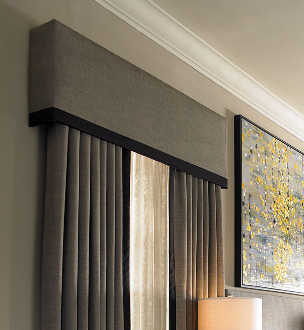 Cornice Box with accent band on bottom