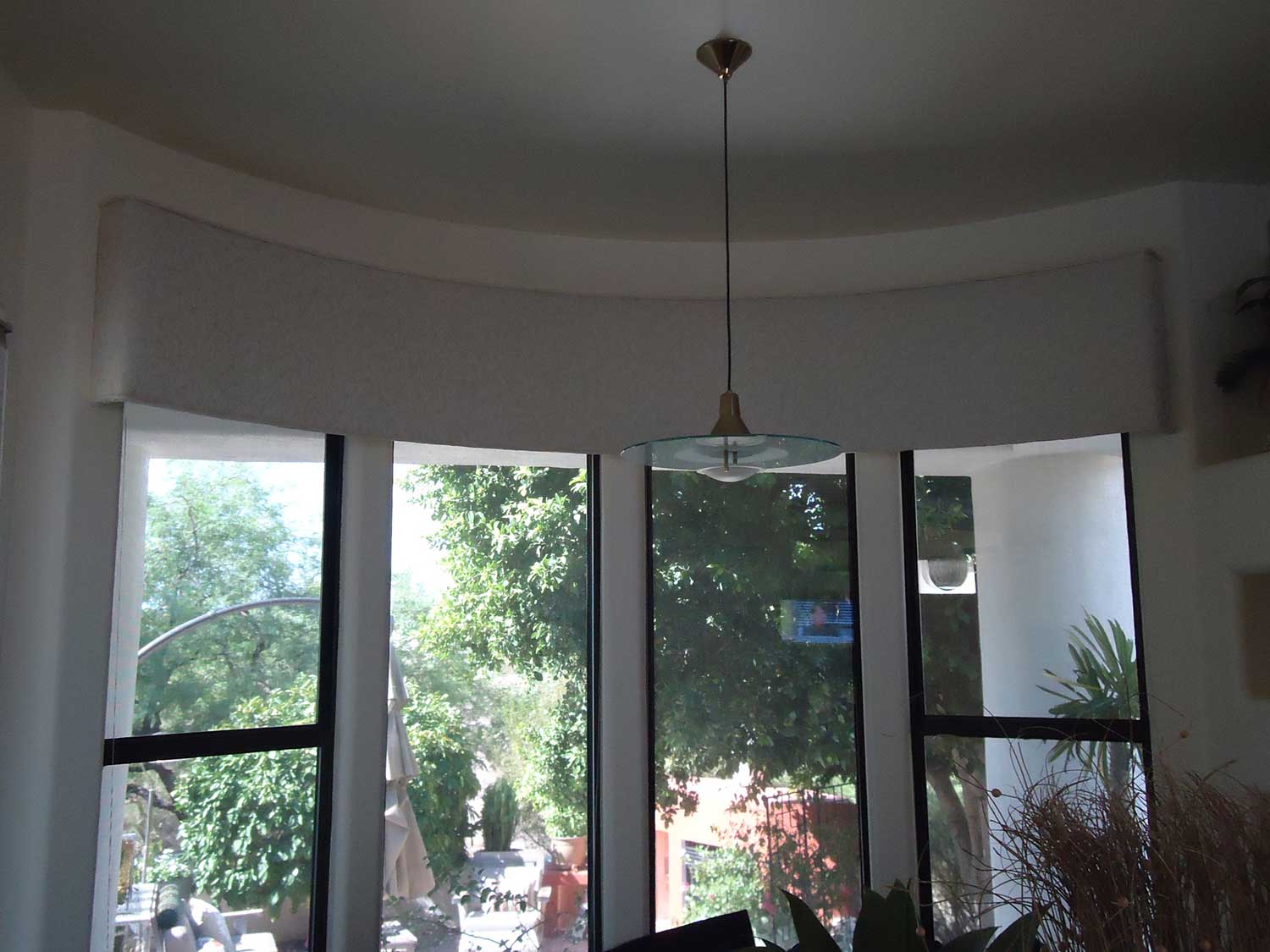 Curved Cornice Box