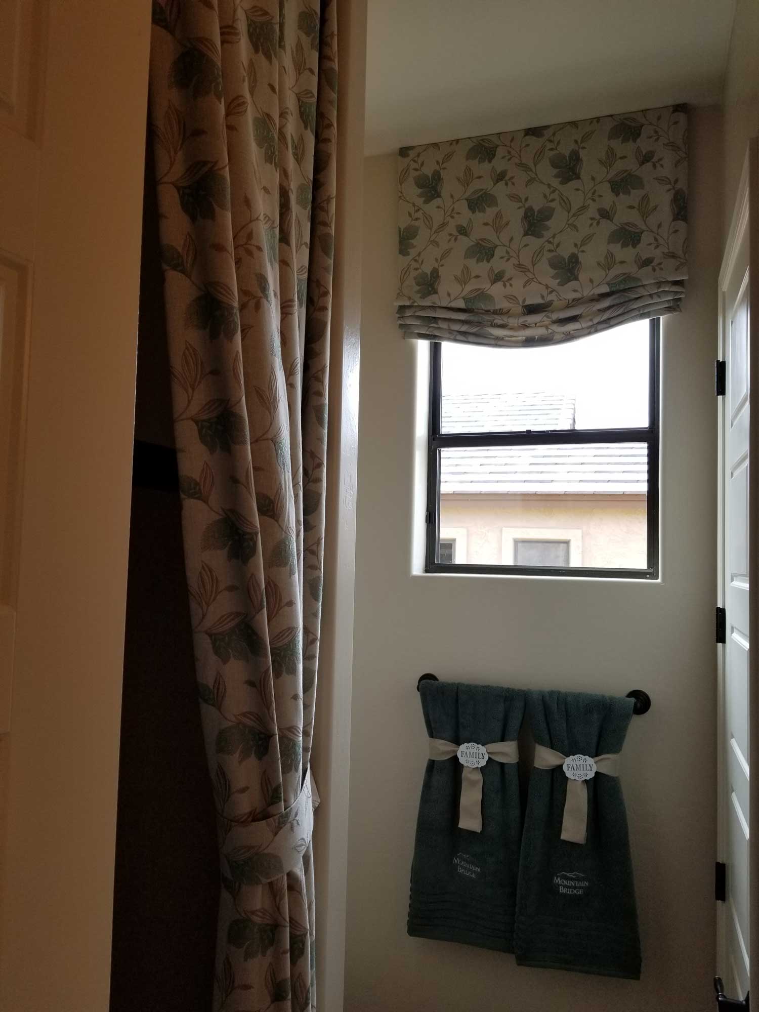 Fixed Relaxed Valance